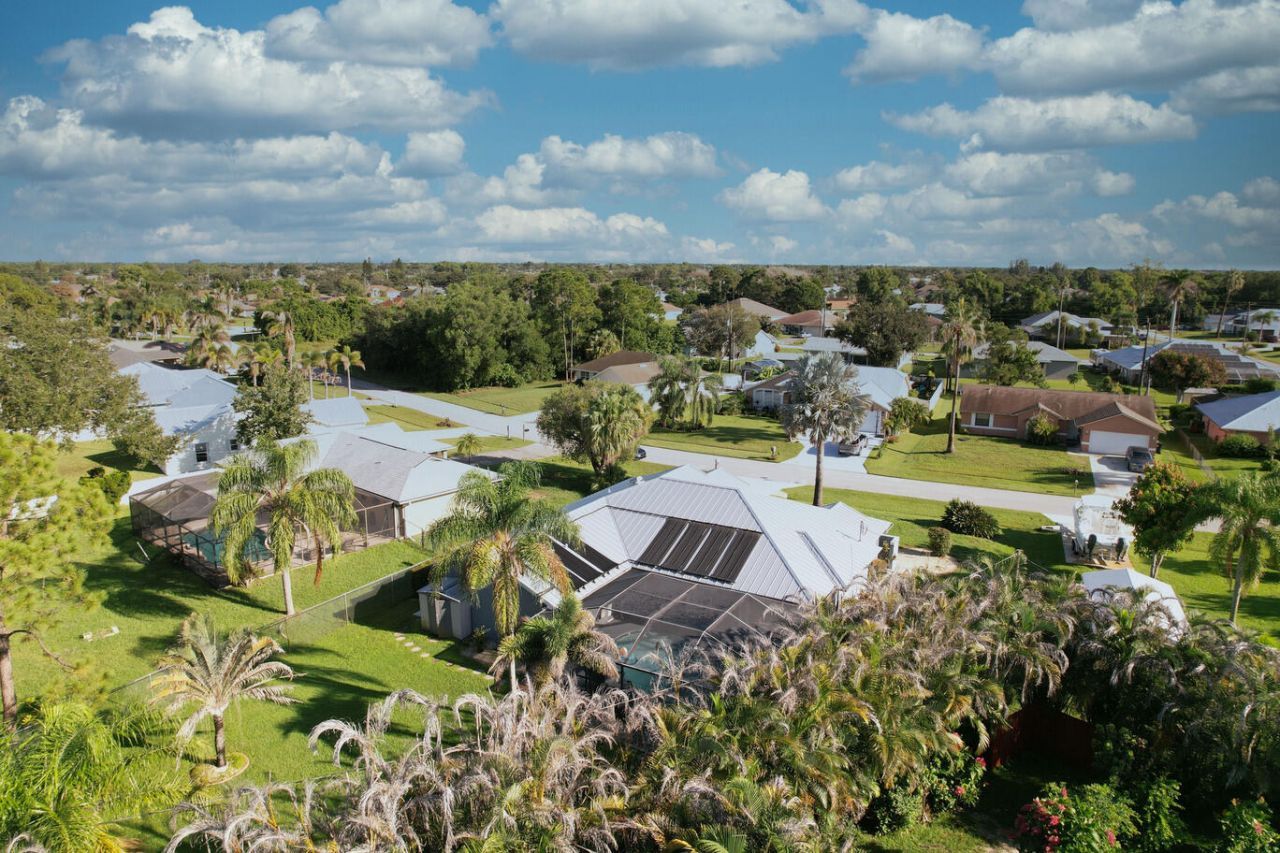 549 SE Cliff Road, Port Saint Lucie, FL 34984 Photo
