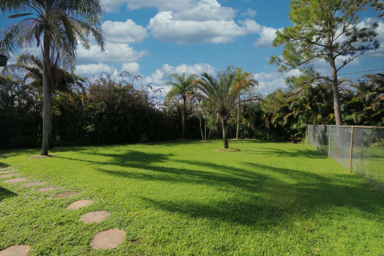 549 SE Cliff Road, Port Saint Lucie, FL 34984 Photo