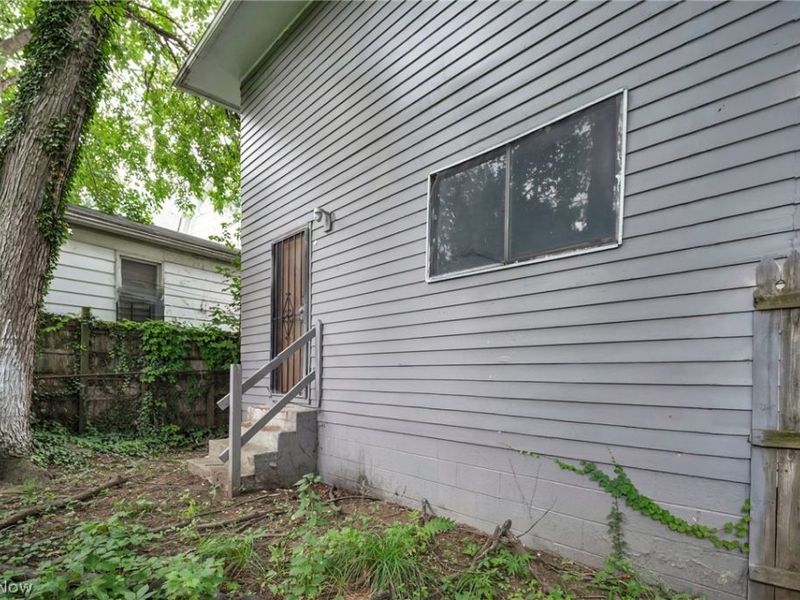 12811 Bartfield Avenue, Cleveland, OH 44108 Photo 15