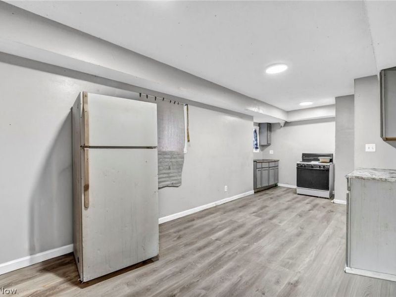 12811 Bartfield Avenue, Cleveland, OH 44108 Photo 5