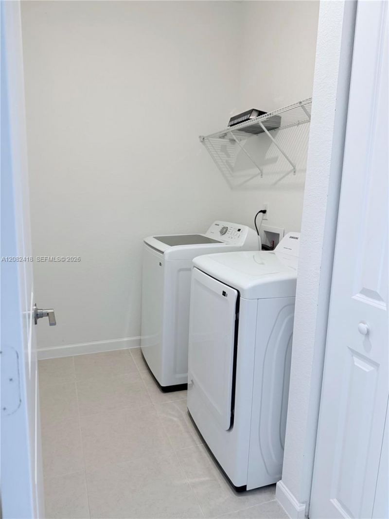 1427 SE 7th Ter, Homestead, FL 33034 Photo