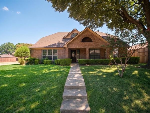 2914 Baron Drive , Garland, TX 75040