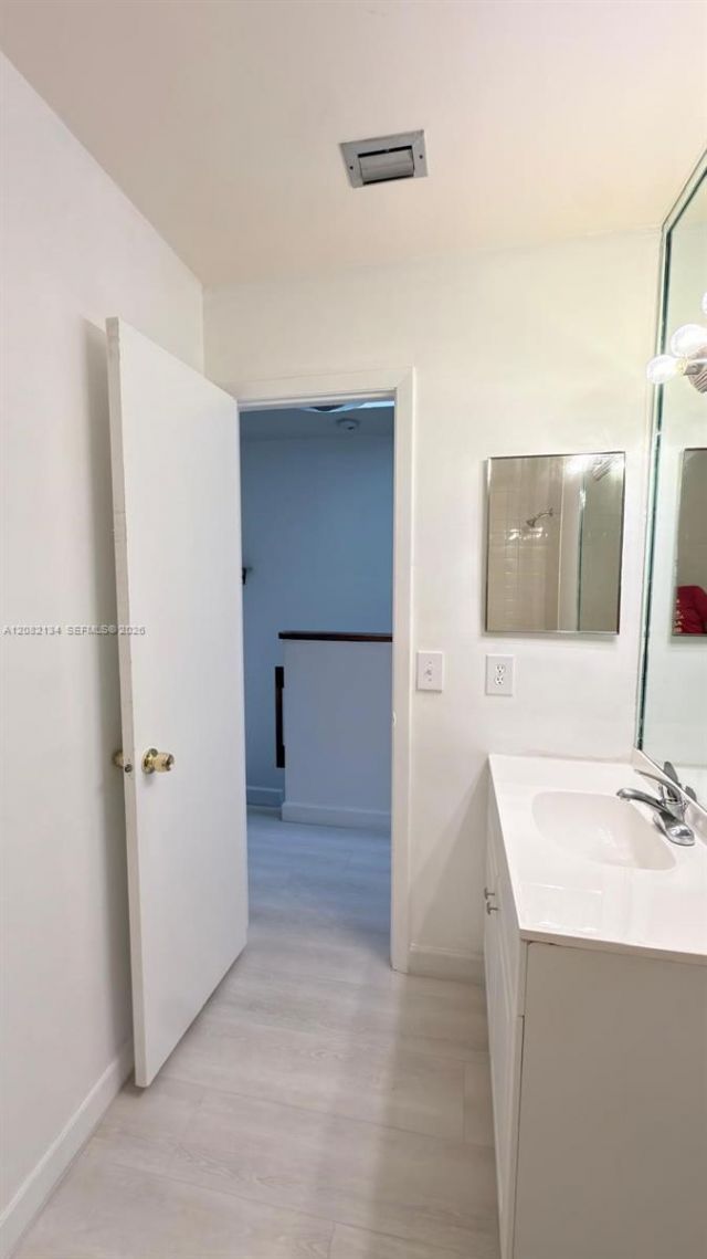 11183 NW 7th St, Unit 104, Miami, FL 33172 Photo