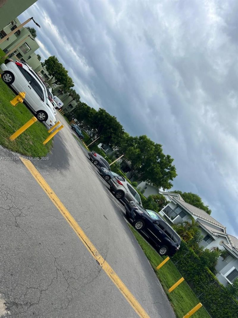 11183 NW 7th St , Unit 104, Miami, FL 33172 Photo