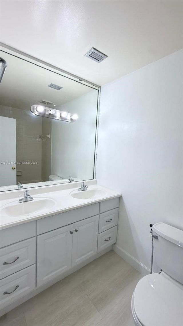 11183 NW 7th St, Unit 104, Miami, FL 33172 Photo
