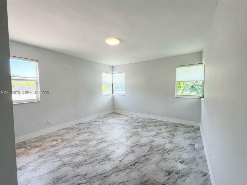 501 90th St , Unit 1, Surfside, FL 33154 Photo