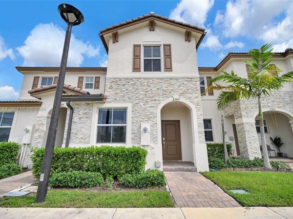 2387 NW 122nd Ter, Miami, FL 33167