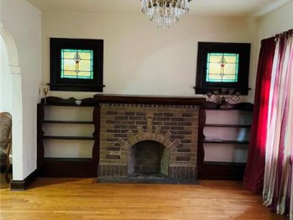 3802 Melba Place , Northwoods, MO 63121