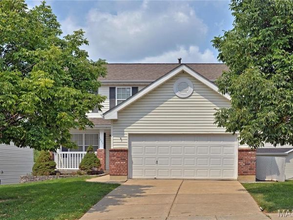 1225 Flintshire Lane , Lake St Louis, MO 63367