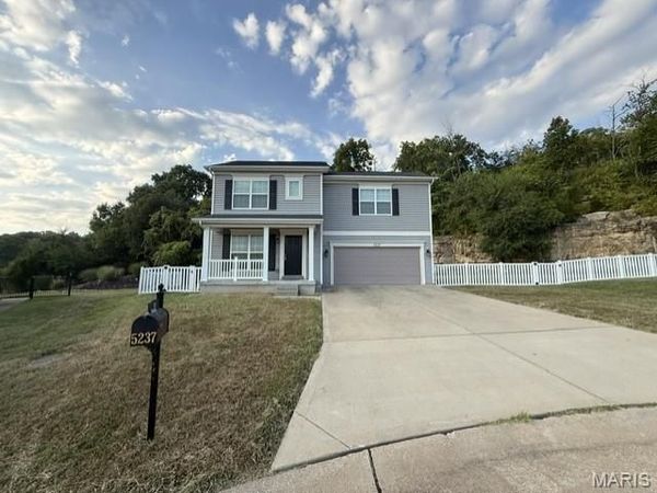 5237 N Bellerieve Lane , Imperial, MO 63052