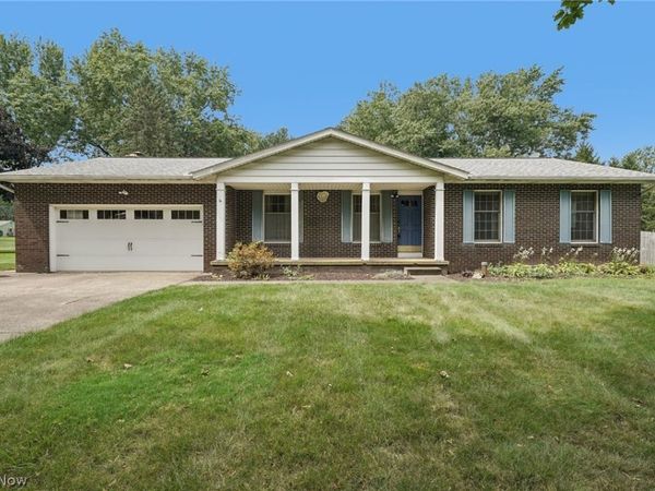 5818 Iva Drive , Akron, OH 44319