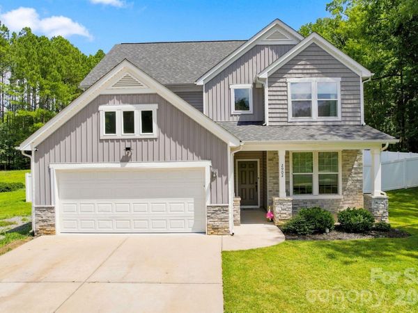 2902 Oakdale Road , Charlotte, NC 28216