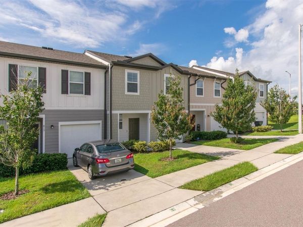 811 GRANDIN STREET, DAVENPORT, FL 33837
