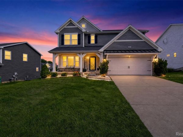 3672 Taunton Trail, Portage, Mi 49024