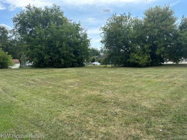 11916 N Saginaw Street , Mt Morris, Mi 48458