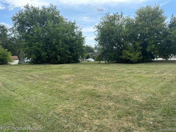 11916 N Saginaw Street , Mt Morris, Mi 48458