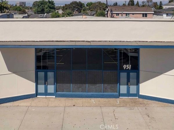 951 S LA BREA, Inglewood, CA 90301