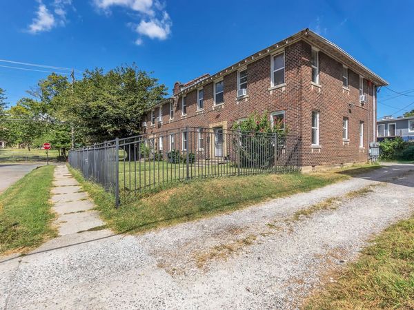 1292 COURT AVE, Memphis, TN 38104