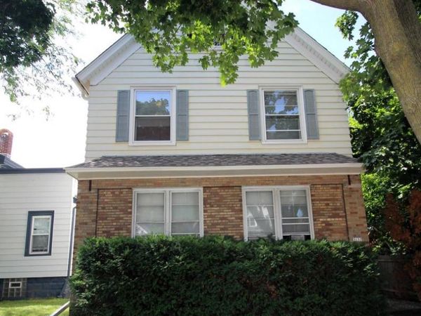 3137 S Howell AVENUE, Milwaukee, WI 53207