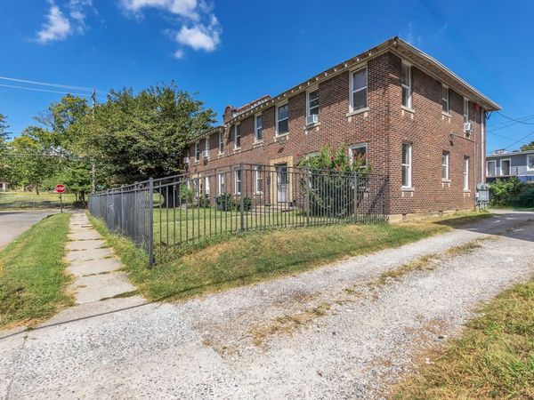 1292 COURT AVE , Memphis, TN 38104