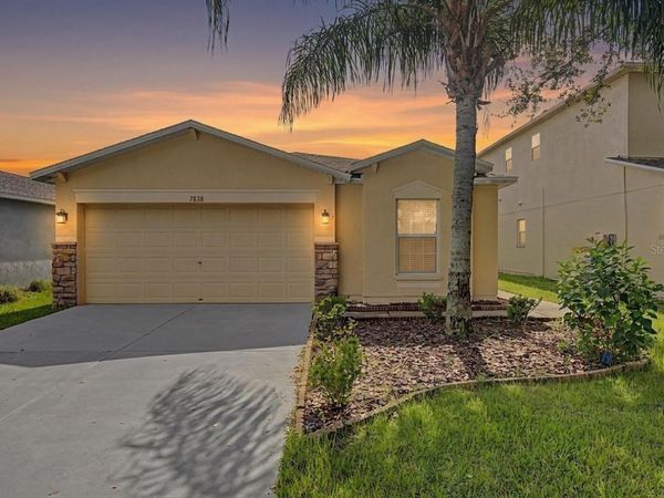 7838 CARRIAGE POINTE DRIVE , GIBSONTON, FL 33534