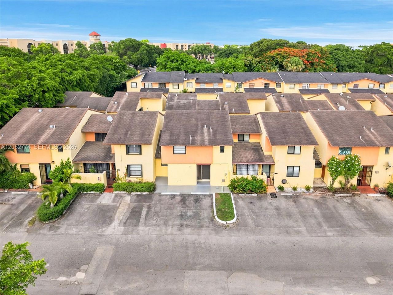 9674 Fontainebleau Blvd, Unit 28, Miami, FL 33172 Photo