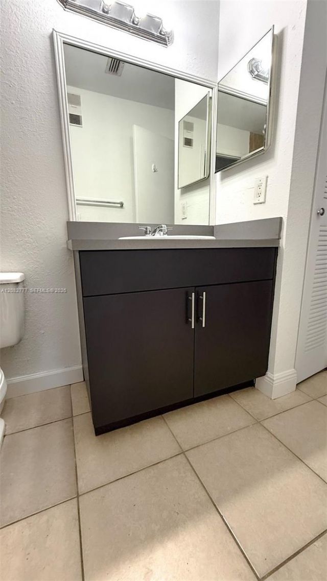 3380 N Pinewalk Dr N, Unit 1111, Margate, FL 33063 Photo