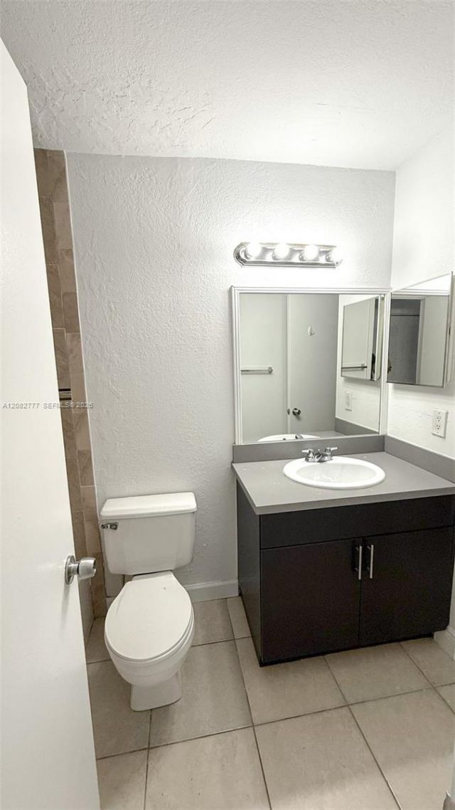 3380 N Pinewalk Dr N, Unit 1111, Margate, FL 33063 Photo