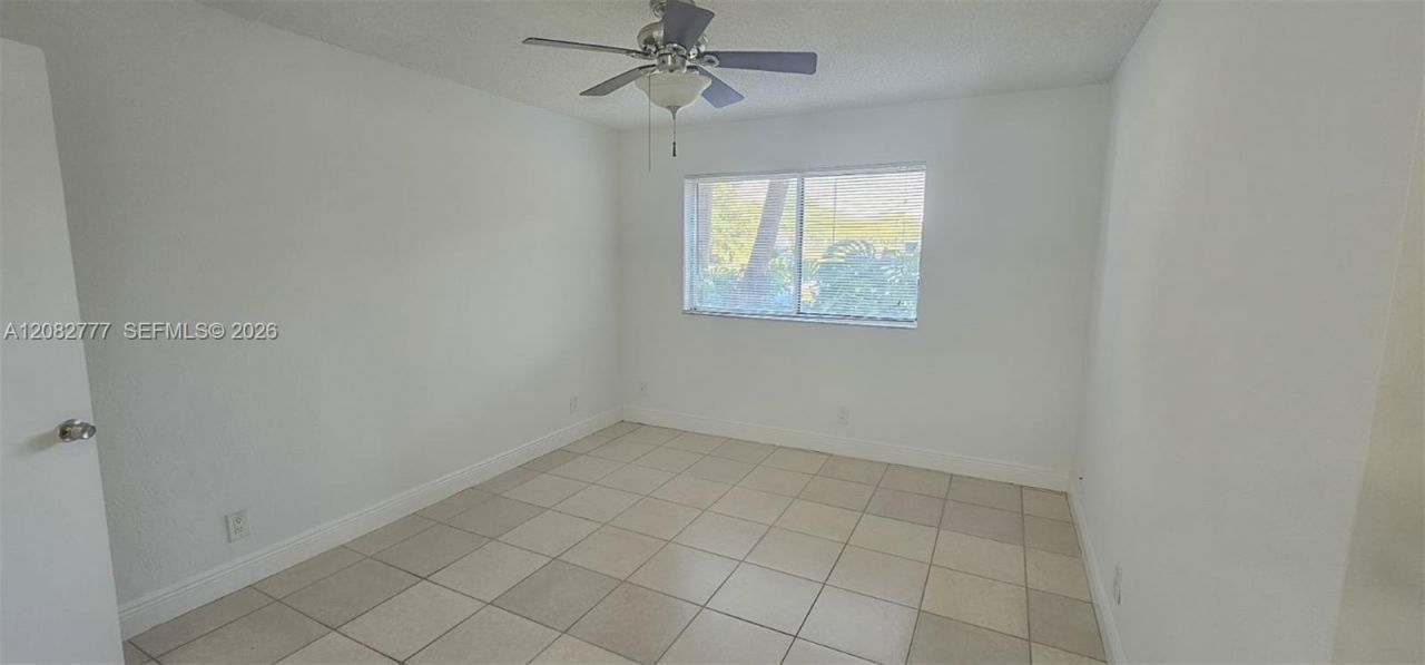 3380 N Pinewalk Dr N, Unit 1111, Margate, FL 33063 Photo