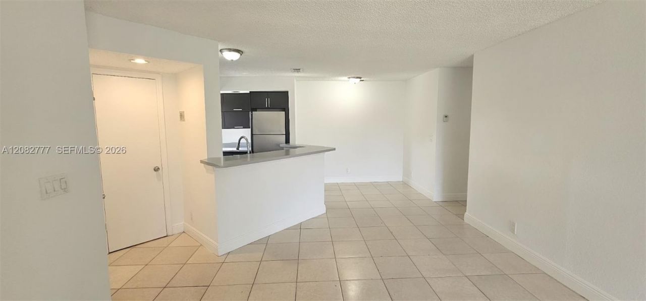 3380 N Pinewalk Dr N, Unit 1111, Margate, FL 33063 Photo