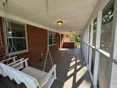 1915 S Coolwell Road, Madison Heights, VA 24572