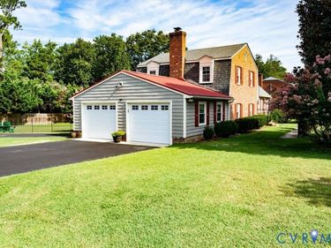 10712 Lunswood Road, Chester, VA 23831