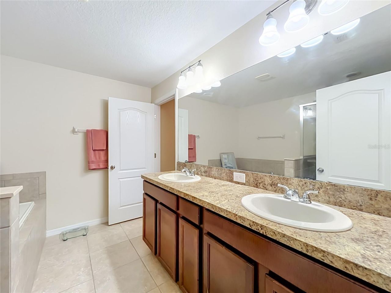 3514 Rodrick Circle, Orlando, FL 32824 Photo