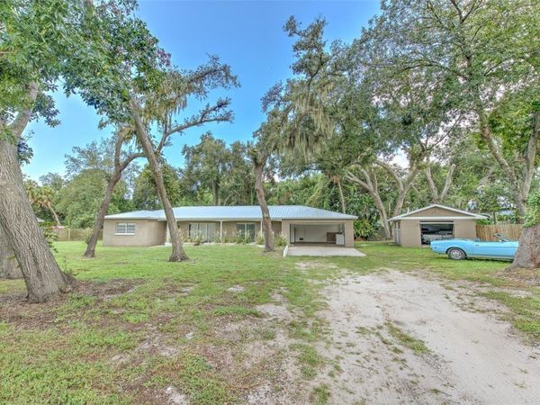 8825 COBB ROAD , RIVERVIEW, FL 33578