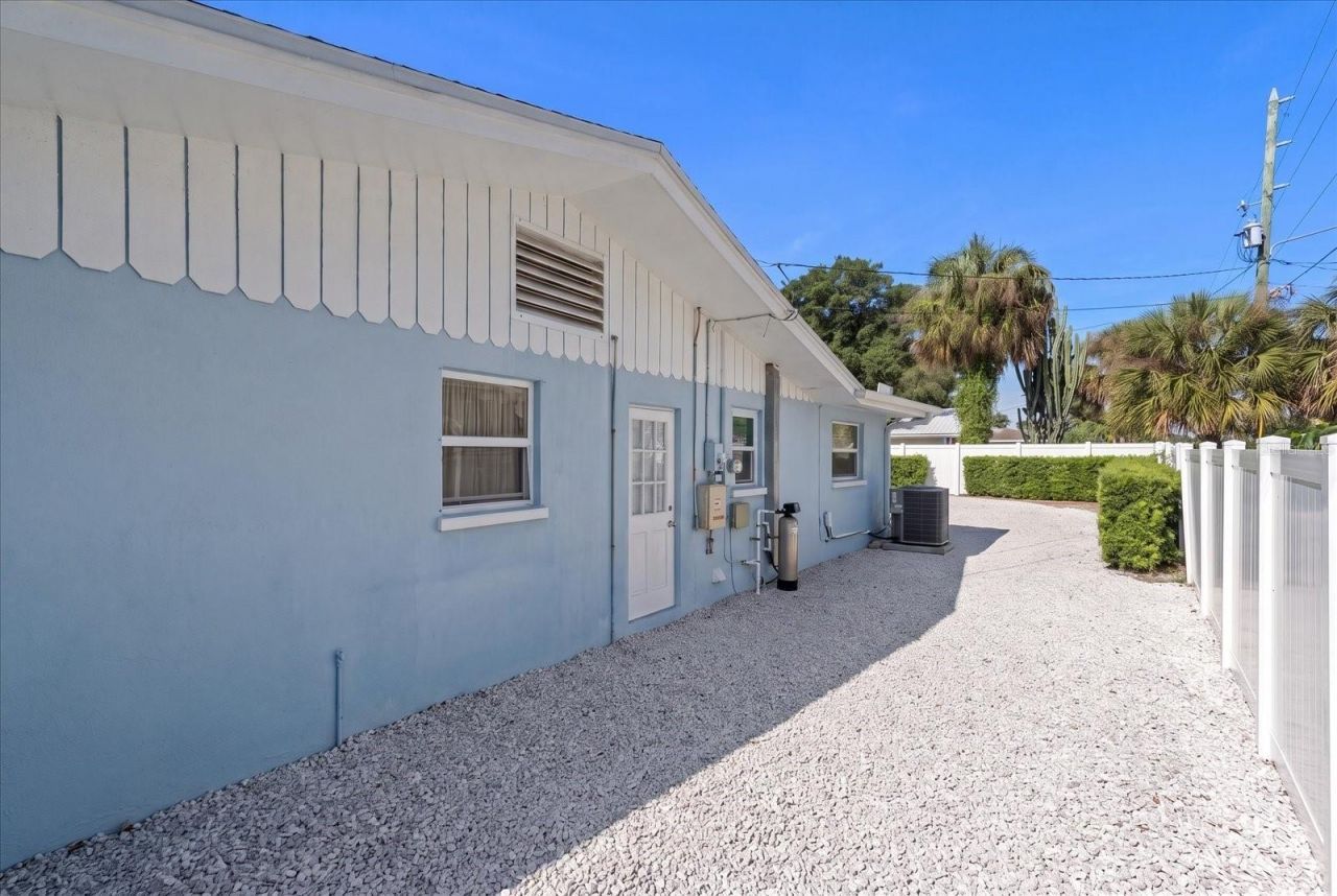 1690 Pinehurst Road, Dunedin, FL 34698 Photo