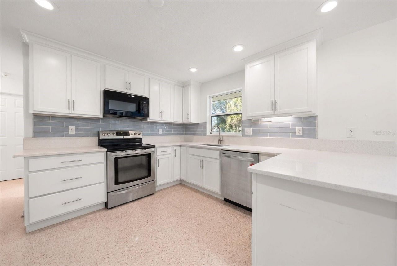 1690 Pinehurst Road, Dunedin, FL 34698 Photo