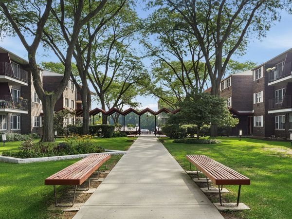 8720 Skokie Boulevard , Unit 1G, Skokie, IL 60077