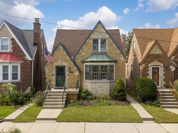 1748 N Rutherford Avenue, Chicago, IL 60707