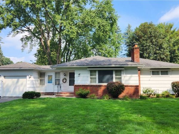 27 Loderdale Road , Rochester, NY 14624