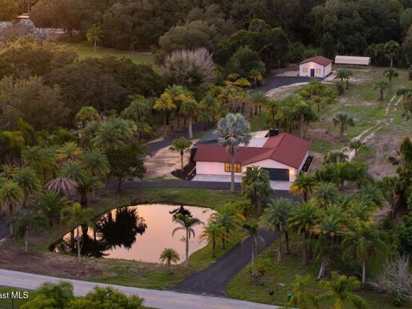 305 W Crisafulli Road , Merritt Island, FL 32953