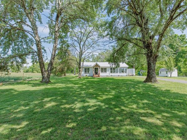 2976 Shrum Cemetery Rd, Westmoreland, TN 37186