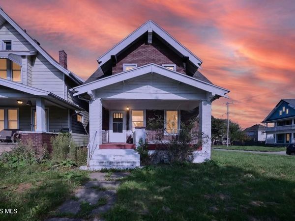 1025 Radcliffe Drive, Toledo, OH 43609