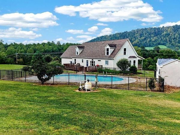 812 STEVENS COVE RD , Lovingston, VA 22949