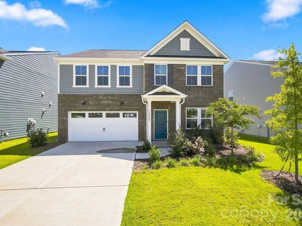 12028 Grinstead Lane , Charlotte, NC 28278