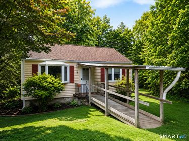 8 Darien , New Fairfield, CT 06812