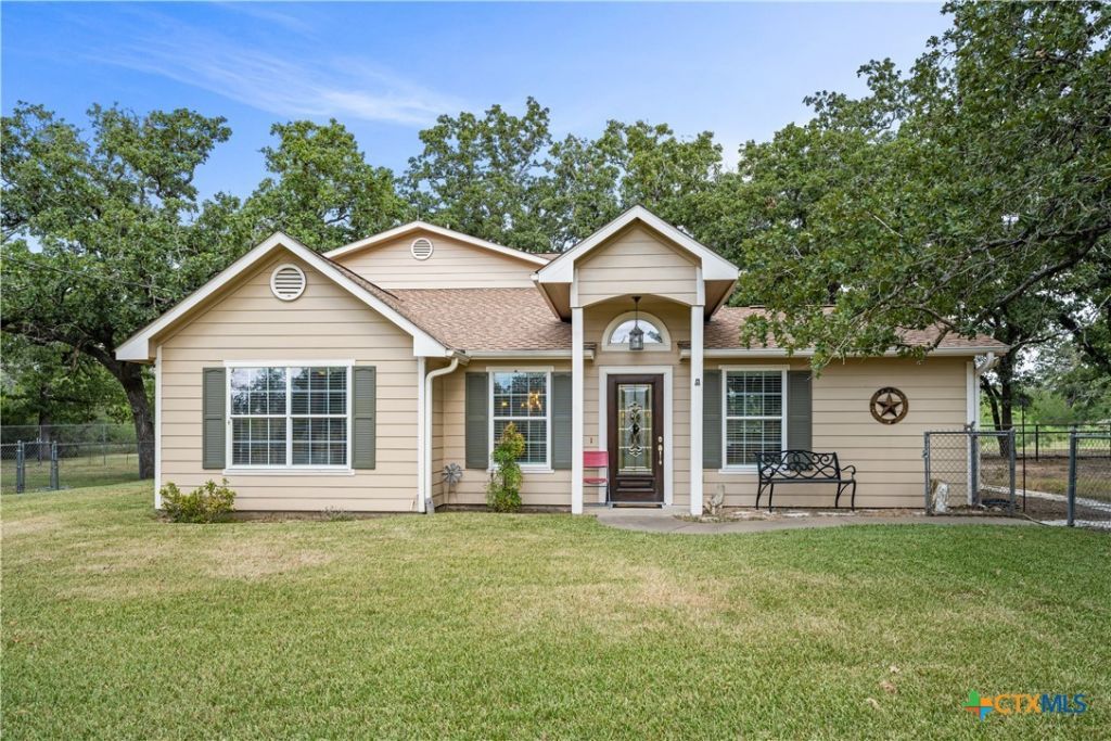 7135 Brown Road , Flatonia, TX 78941 Main Photo