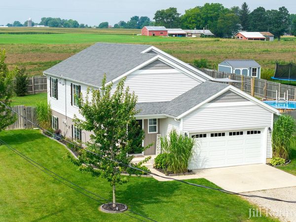 19819 Daggett Avenue, Conklin, MI 49403