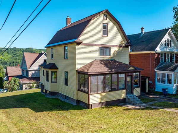 200 E Douglass Avenue, Houghton, MI 49931