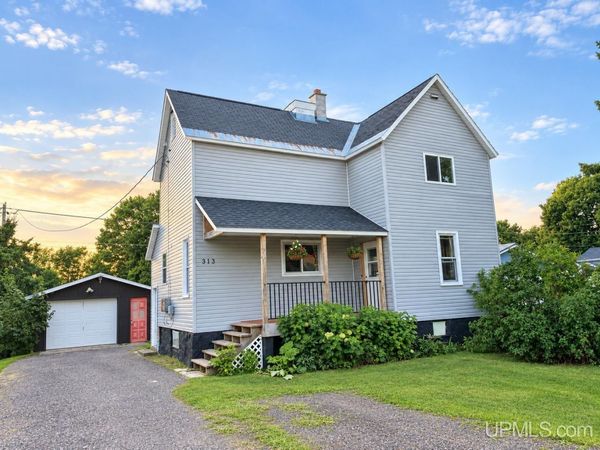 313 Mohawk Street, Calumet Twp, MI 49917