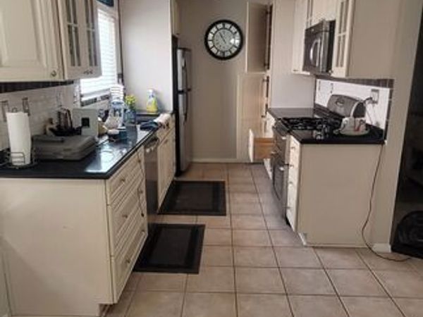 6908 Remmet Avenue, Unit 8, Los Angeles, CA 91303